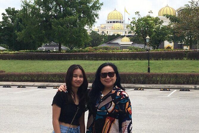Cruise Shore Excursions: Port Klang - Petronas Twin Towers: The Visual Payoff