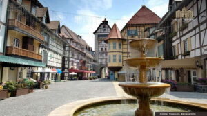 From Kuala Lumpur: Colmar Tropicale and Batu Caves Day Trip - Colmar Tropicale: a French village vibe you can wander through