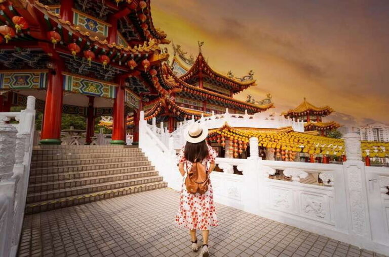 Half-Day Kuala Lumpur Exploration Tour - Hotel pickup and air-conditioned van: comfort that saves your energy