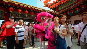 Kuala Lumpur 4-Hour Religious Harmony Tour - Batu Caves: 272 steps, temple caves, and monkeys with attitude