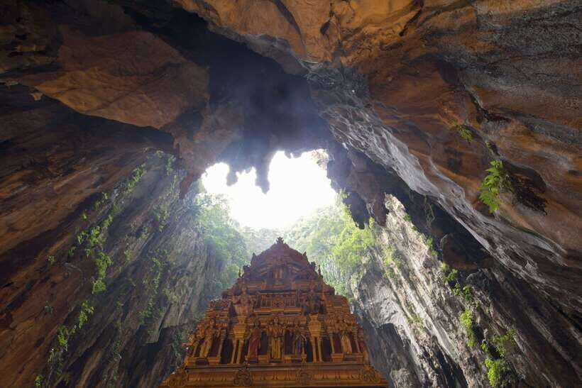 Kuala Lumpur : Batu Caves Private Tour - Getting Out of Kuala Lumpur: Private Transport That Actually Helps