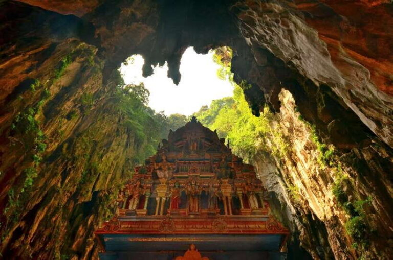 Kuala Lumpur: City Tour & Batu Caves Combo - Where the tour starts: Harriston Boutique - MATIC and how to avoid stress