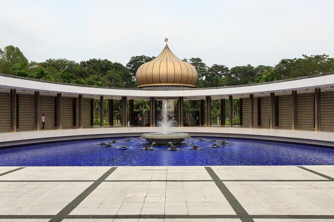 Kuala Lumpur City Tour Full Day 8 hours - Mosques, River of Life, and Gardens: Seeing Faith and City Flow