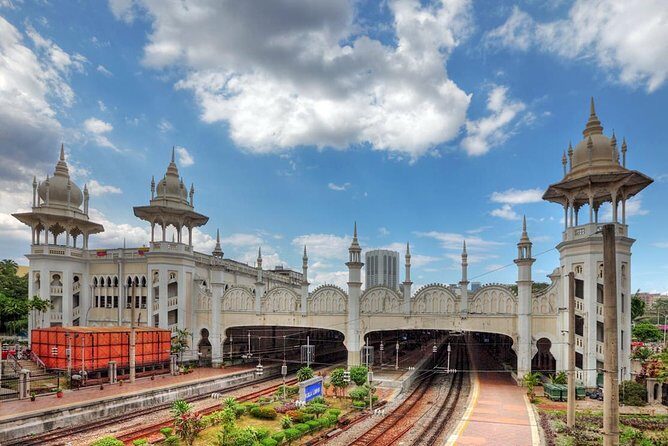 Kuala Lumpur: Half-Day City Tour - Sultan Abdul Samad, River of Life, and a real cocoa detour