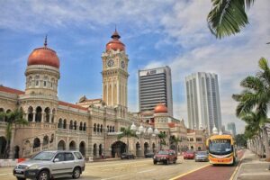 Kuala Lumpur Popular Sights Instagram Day Tour (Private Tour) - Batu Caves Photo Stop: Iconic Views, But Don’t Skip Prep