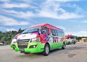 Kuala Lumpur: Sightseeing by Private Vehicle with Driver - 4-hour route: Petronas Twin Towers photos and Central Market time
