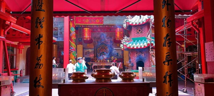 Kuala Lumpur: Tour with 21 Attractions - Lebuh Ampang, Central Market, and shopping with constraints that help