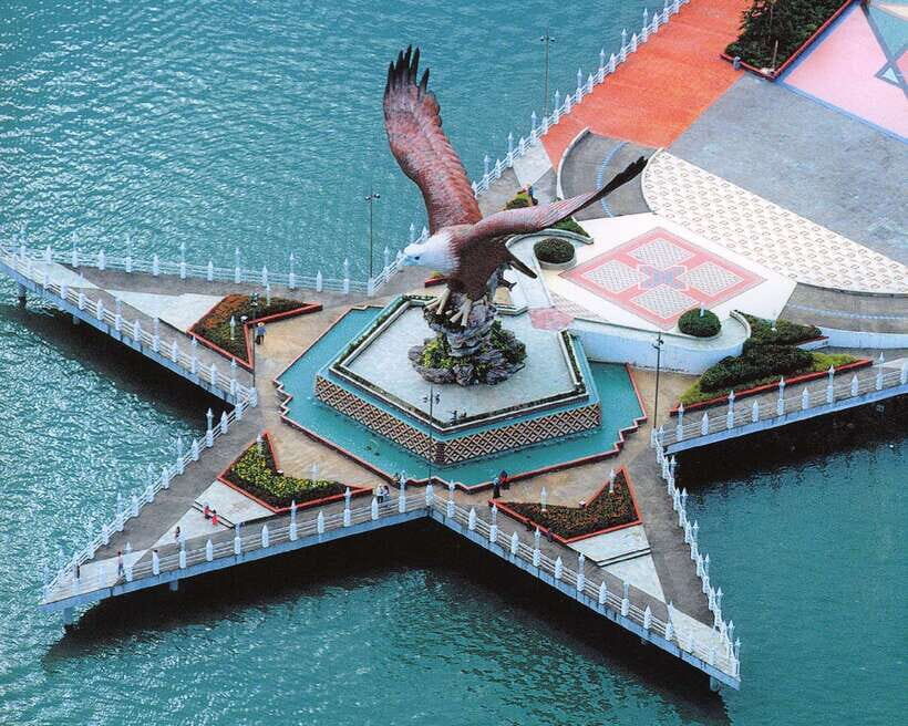 Langkawi: 6-Hour Private Island Highlights Tour - Getting Set Up: Pickup, Private Transport, and Meeting Your Guide