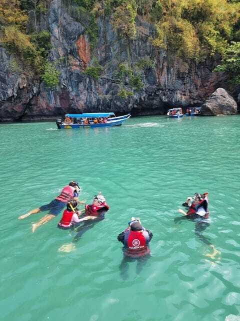 Langkawi: Tanjung Rhu Mangrove Speedboat Tour - Sea eagles over calm water: the sight that makes the speed worth it