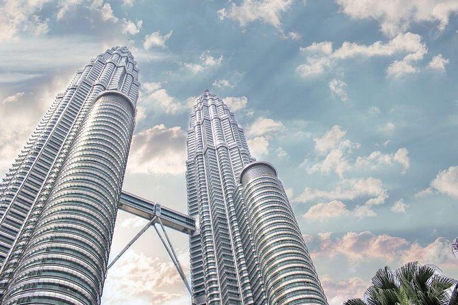 Petronas Twin Towers & Kuala Lumpur Tower Observation Deck Ticket - Petronas Twin Towers: 557 Feet Up and the Photo-Friendly Sky Bridge