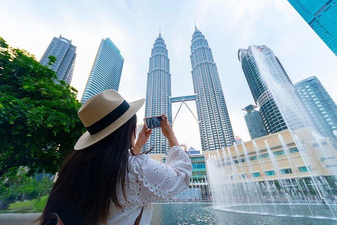 Private Guided Kuala Lumpur Day Trip With Lunch - Petronas Twin Towers: your time, your photos, your skybridge moment