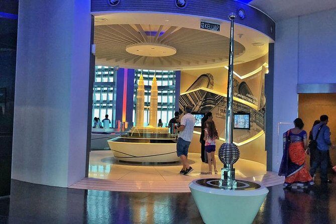 Private Half-Day Kuala Lumpur City Exploration Tour - Petronas Twin Towers: the selfie stop that sets the tone