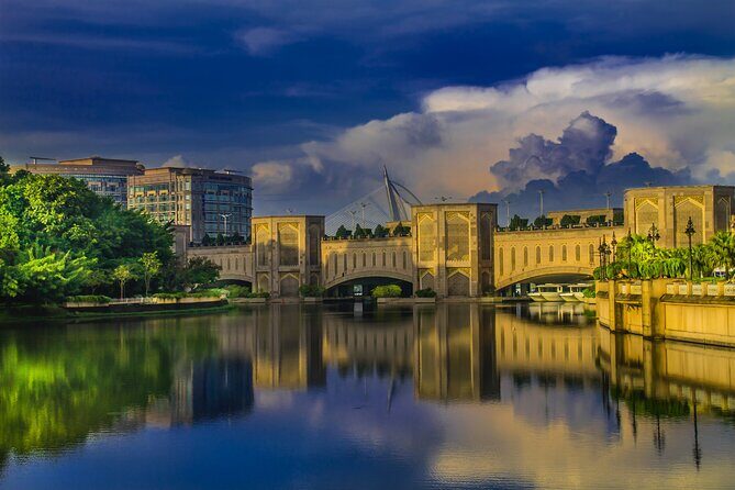 Putrajaya City Tour from Kuala Lumpur - Stop-by-stop: Seri Perdana, Istana Melawati, and the Moroccan Pavilion